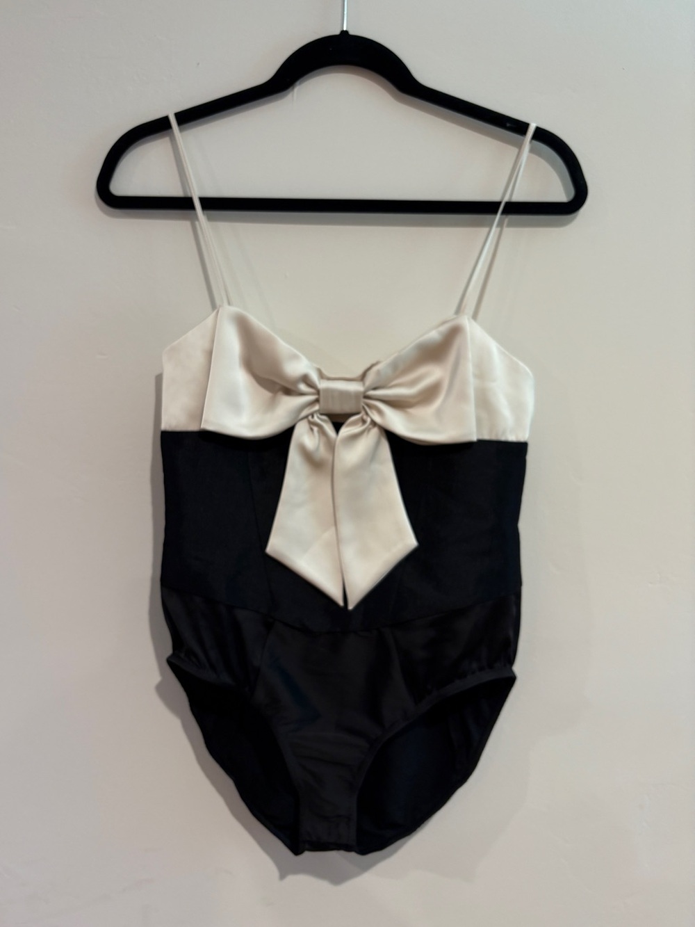 NEW FOR LOVE AND LEMONS TAFFETA BODYSUIT IN BLACK SIZE SMALL